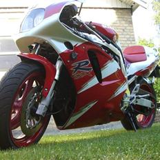 Suzuki GSXR W