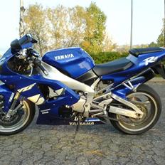 Yamaha YZF R1 +R.I.P.+