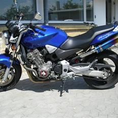 Honda Hornet 900