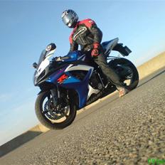Suzuki GSX-R750 