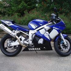 Yamaha YZF R6 solgt