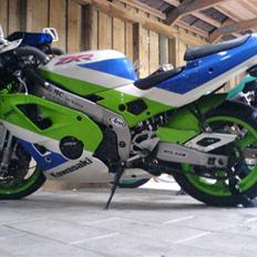 Kawasaki ZXR400