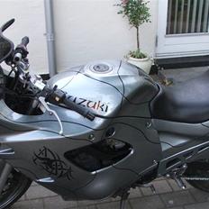 Suzuki gsx 600f