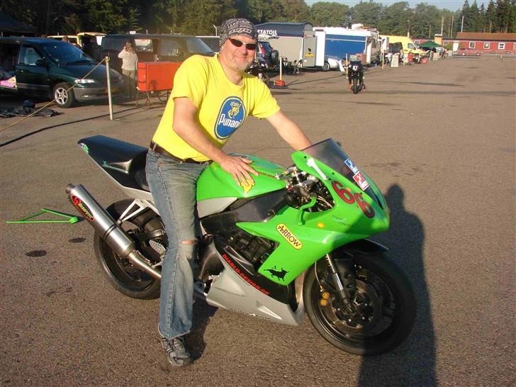 Yamaha YZF-R1 billede 13