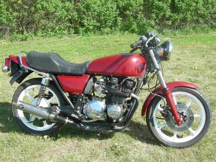 Kawasaki Z650 - Som da jeg fik den, blev synet dagen efter. billede 1