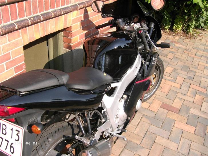 Yamaha FZR 600 - R6 SOLGT billede 5