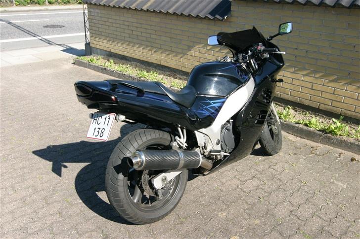 Suzuki RF 600 R *SOLGT* billede 5