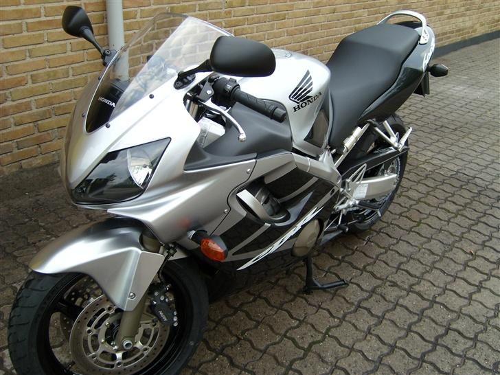 Honda CBR 600F billede 8