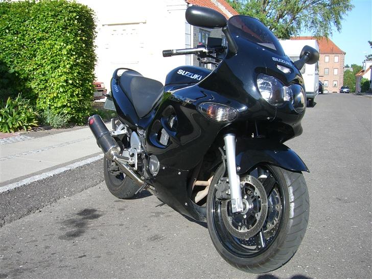 Suzuki gsx 750 f billede 3