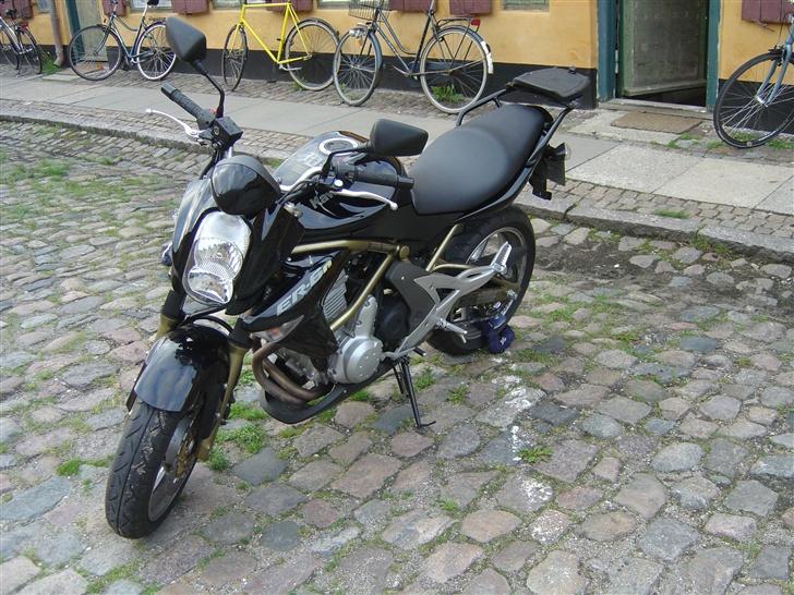 Kawasaki ER6-N - Den anden side billede 2