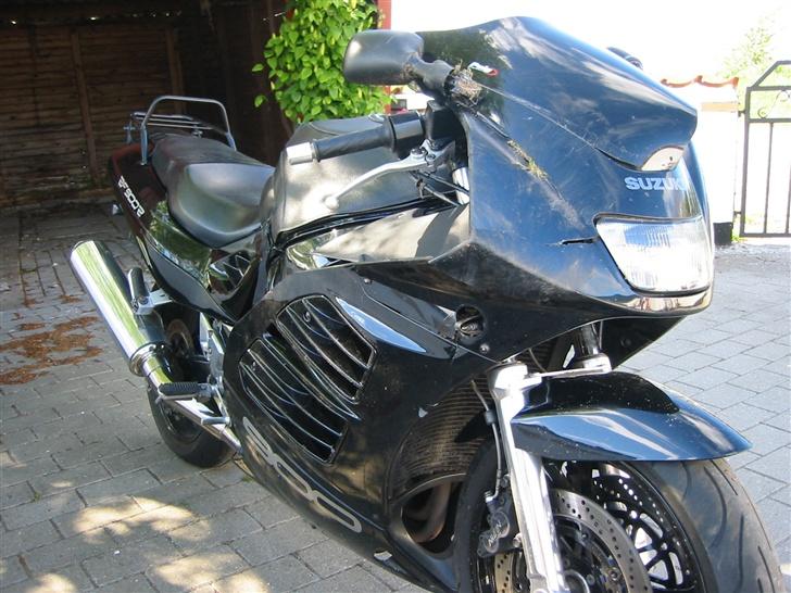 Suzuki RF 900 R "solgt - R.I.P" billede 17