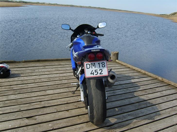 Yamaha YZF R1 billede 16