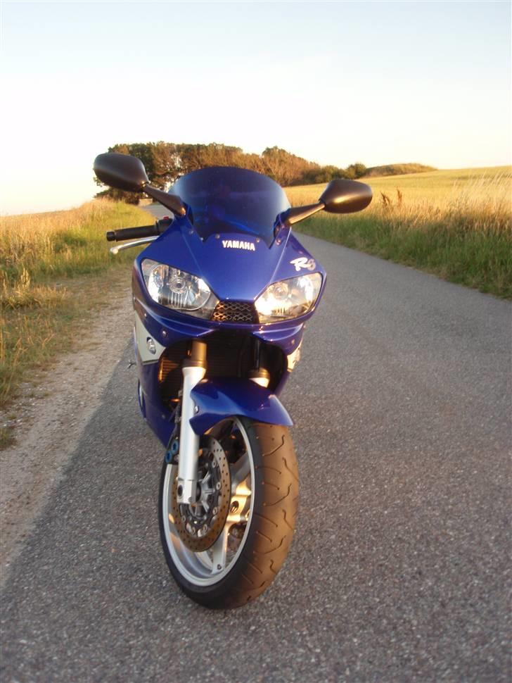 Yamaha YZF R6 billede 1