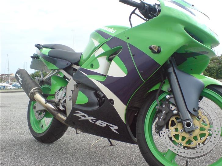 Kawasaki ZX6R solgt billede 6