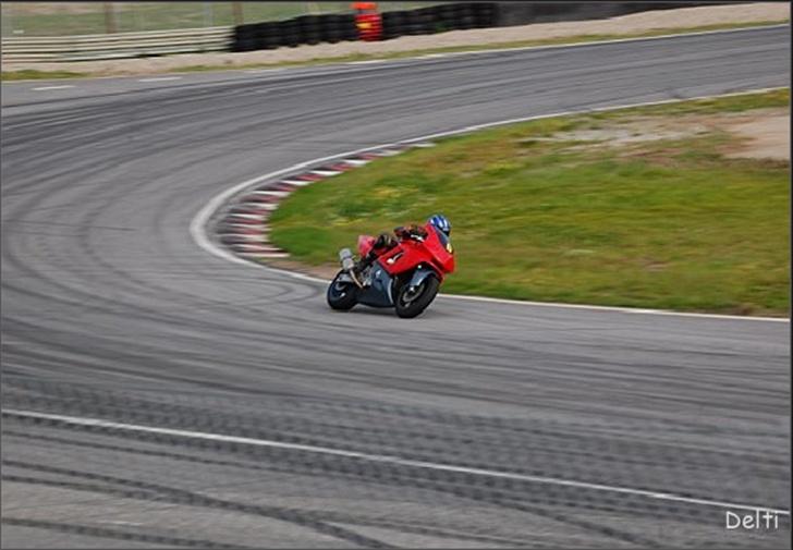 Yamaha YZF 600 R billede 12