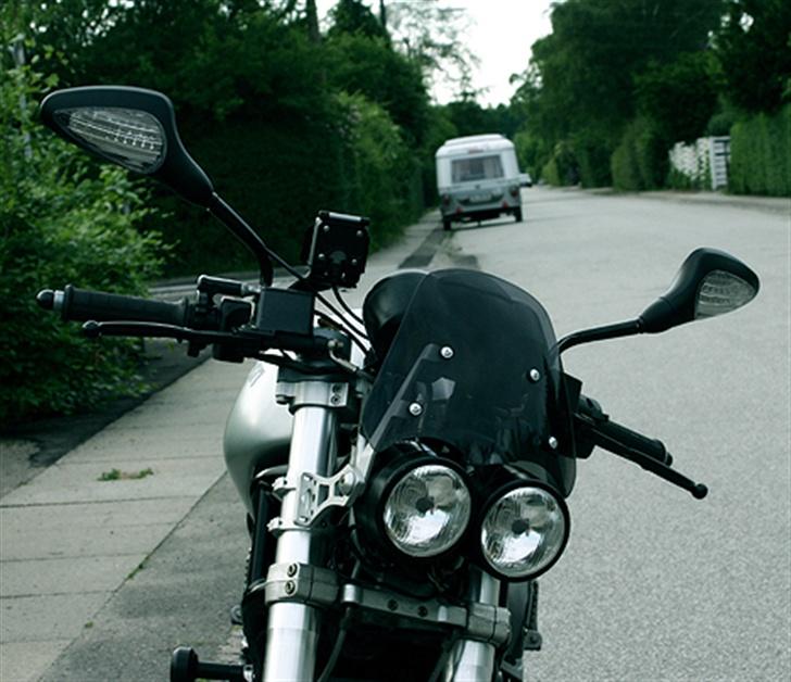 Ducati Monster 800 i.e. - Closeup af flyscreen og blinker spejle. billede 4