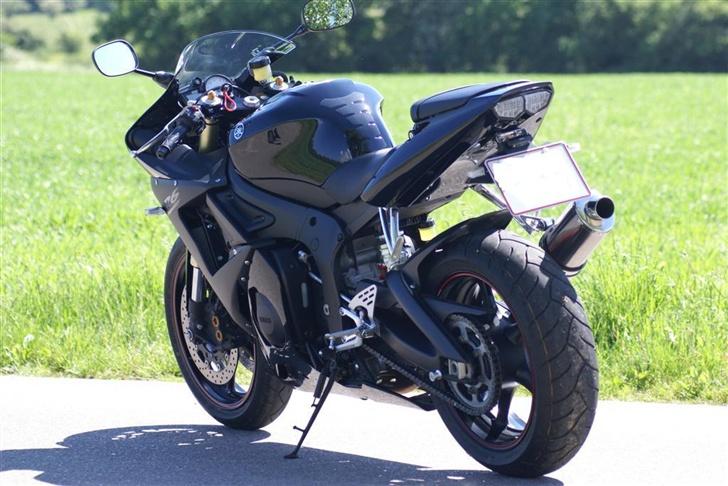 Yamaha YZF R6 billede 1