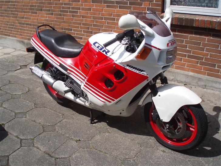 Honda CBR 1000f billede 1