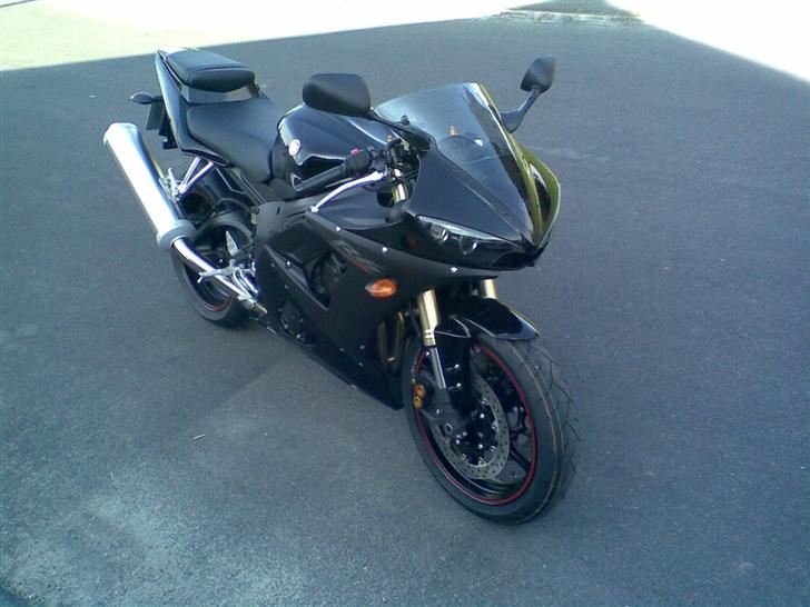 Yamaha YZF-R6 05 billede 2