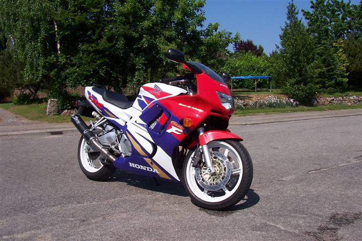 Honda Cbr 600 F3 SOLGT billede 3