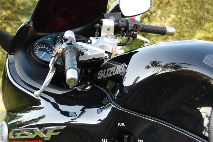Suzuki GSX 750 F billede 8