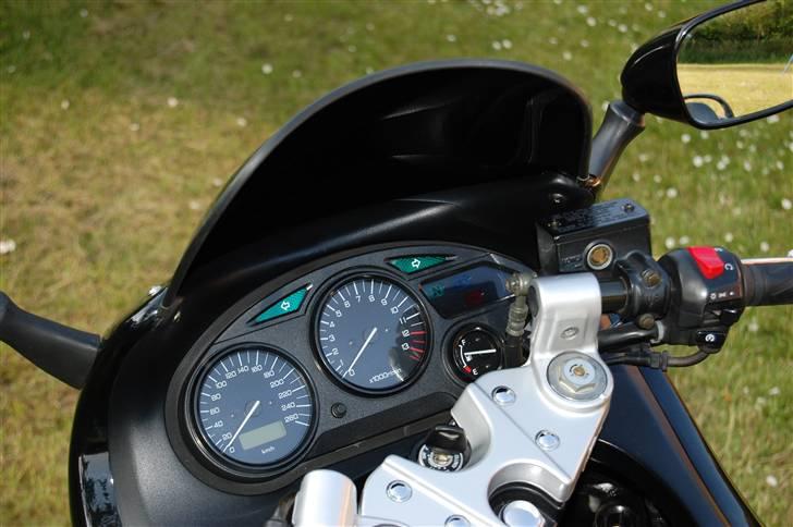 Suzuki GSX 750 F billede 10