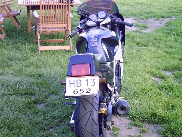 Yamaha fzr  billede 3