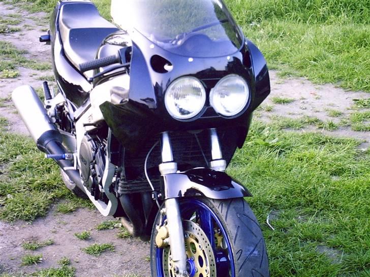 Yamaha fzr  billede 5