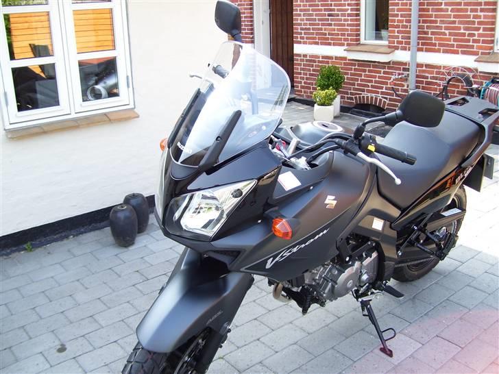 Suzuki DL 650 V-Strom - Netop kommet hjem fra Carstens MC, Varde - spritny!! billede 3