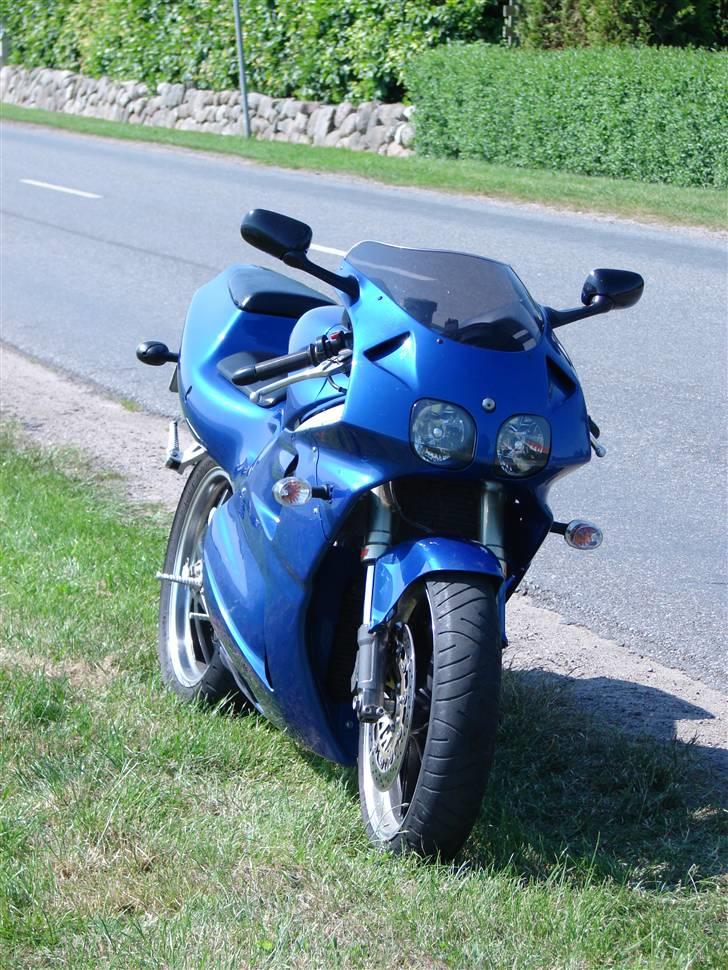 Honda RVF 400 (NC35) billede 9