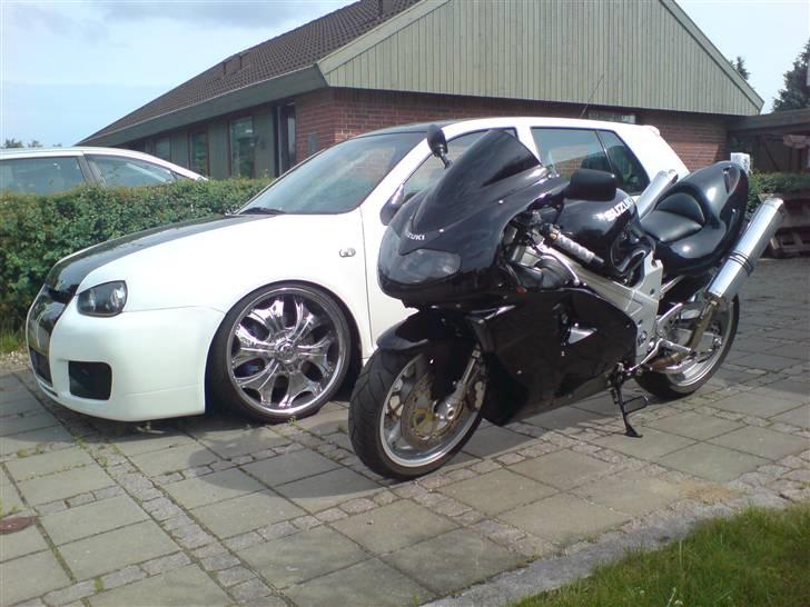 Suzuki TL 1000R - mine 2 øjesten  c",)) billede 1