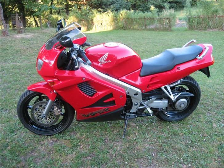 Honda VFR750F - RC36/2 billede 2