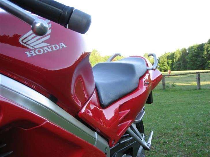 Honda VFR750F - RC36/2 billede 3