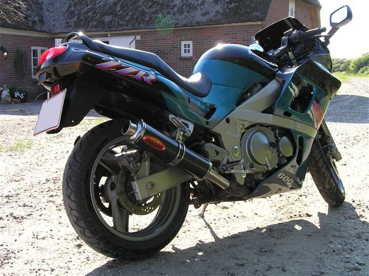 Kawasaki ZZR 600 (solgt) - De neye ROMBO gryder.... hehehe billede 11