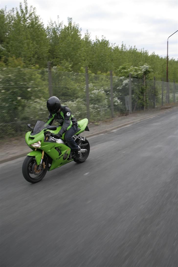 Kawasaki ZX-6R Ninja *DØD* - Lille fotosession med gutterne! :-) billede 18