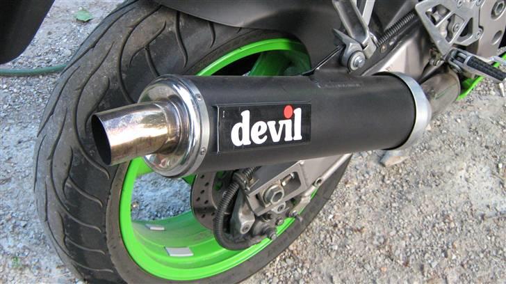 Kawasaki ZXR 750 ***SOLGT*** - BRUMMMMM........ billede 4