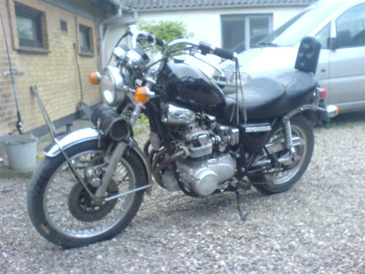 Honda CB 550 F billede 2