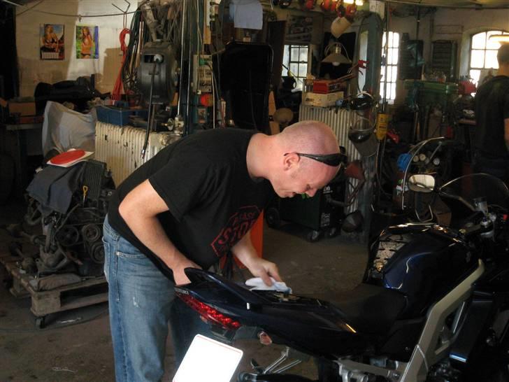 Suzuki SV 1000S Solgt!!!!! - den føste polering.. billede 3