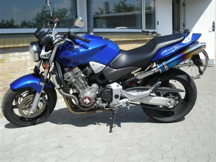 Honda Hornet 900 billede 1