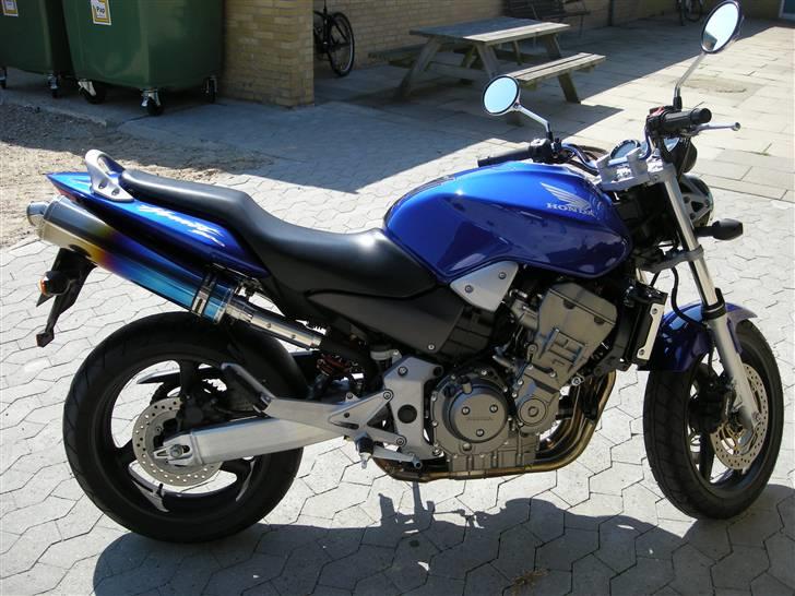 Honda Hornet 900 billede 2