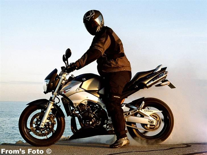 Suzuki GSR600 (Solgt) billede 13