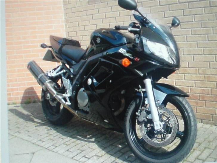 Suzuki SV 650s SOLGT billede 1