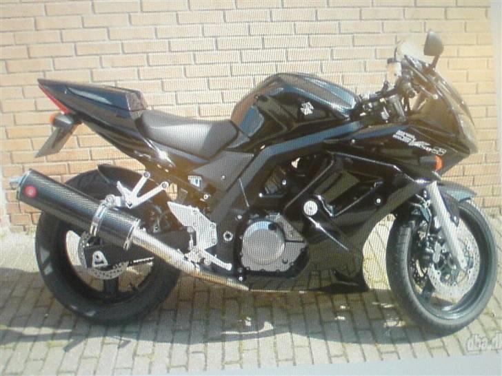 Suzuki SV 650s SOLGT billede 3