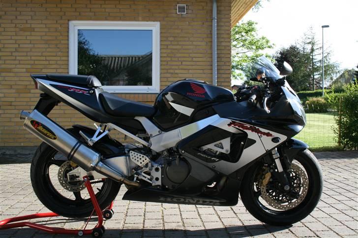 Honda CBR 900 RR ****solgt**** billede 1
