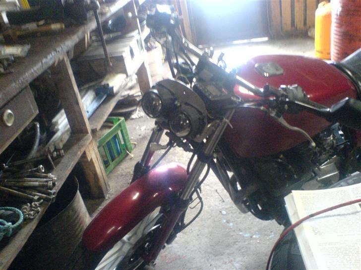 Kawasaki Z650 - Lygterne monteret. billede 2