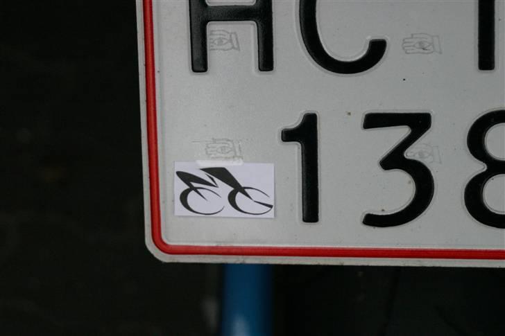 Suzuki RF 600 R *SOLGT* billede 7