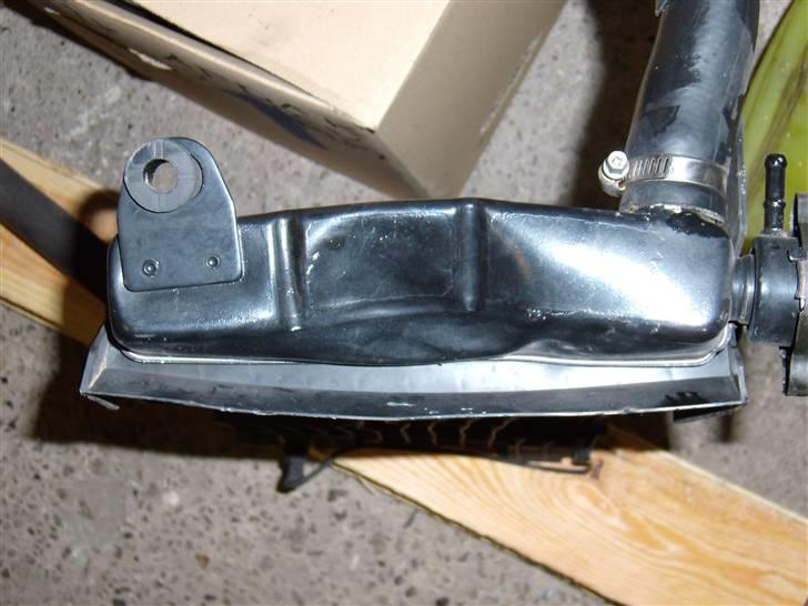 Honda CBR 600 FM - Den skæve køler fra siden billede 8