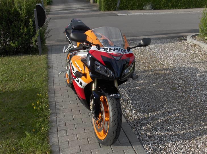 Honda CBR1000RR Repsol *SOLGT* billede 3