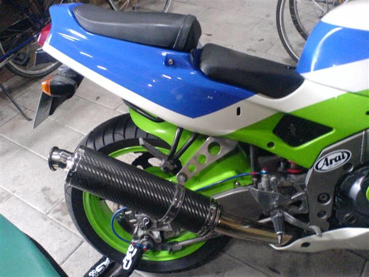 Kawasaki ZXR400 billede 3
