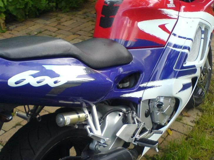 Honda CBR 600 F3 billede 2